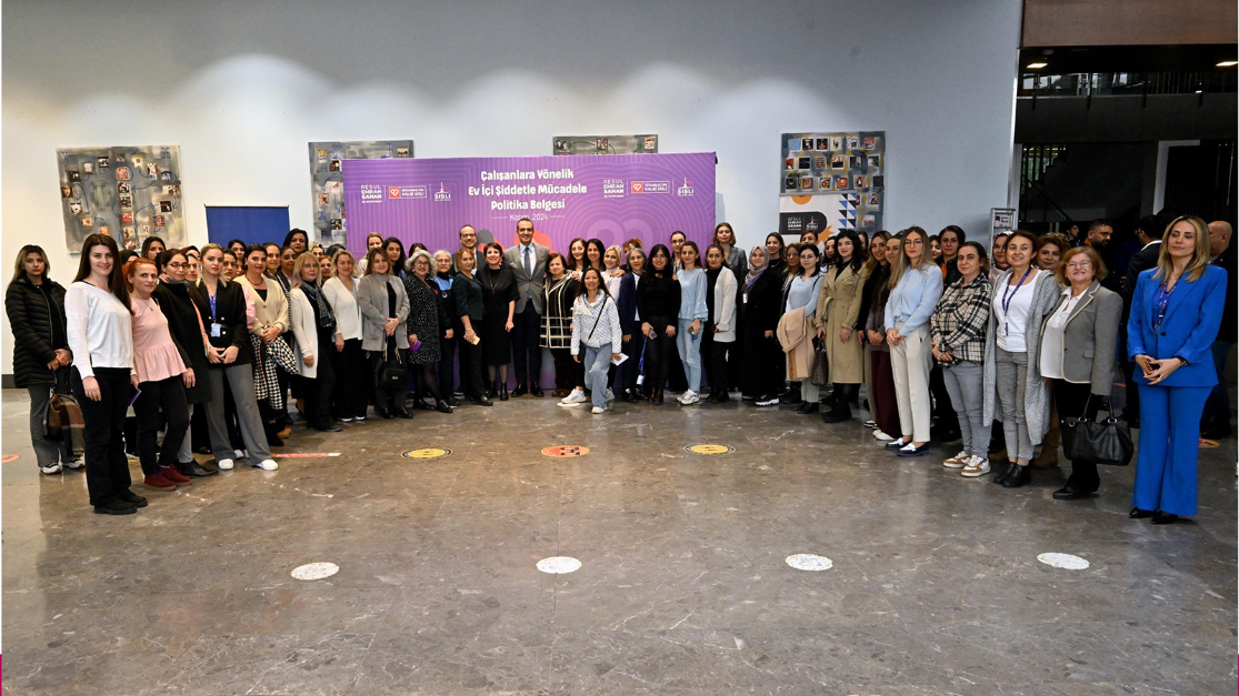 ŞİŞLİ BELEDİYESİ’NDEN ÖNCÜ ADIM: ÇALIŞANLARA YÖNELİK EV İÇİ ŞİDDETLE MÜCADELE POLİTİKA BELGESİ YAYINLANDI