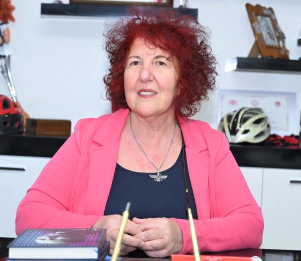 Özgür KAVUŞER VARDAR